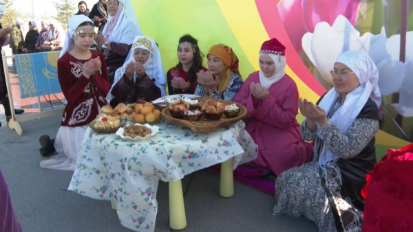 Наурыз: массовые гуляния прошли в ЖК «Коктал-1» в Астане