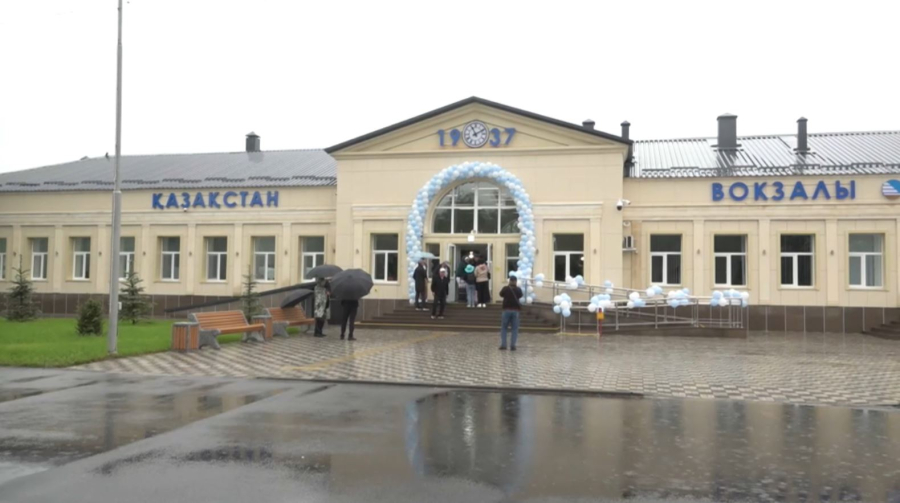 БҚО-дағы Ақсай қаласының теміржол вокзалы жаңартылды