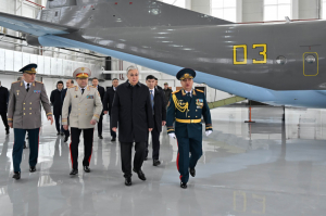 Президент принял участие в церемонии открытия авиабазы Нацгвардии