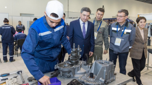 Олжас Бектенов встретился с участниками чемпионата WorldSkills