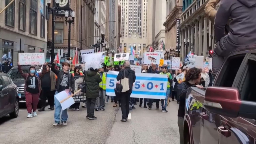 Митинги против политики Трампа прошли в крупных городах США