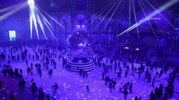 Крупнейший в мире крытый каток работает в Париже