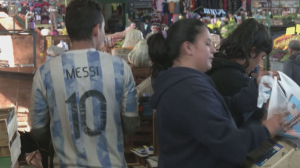 «Нас превратили в страну нищих»: инфляция достигла 104% в Аргентине