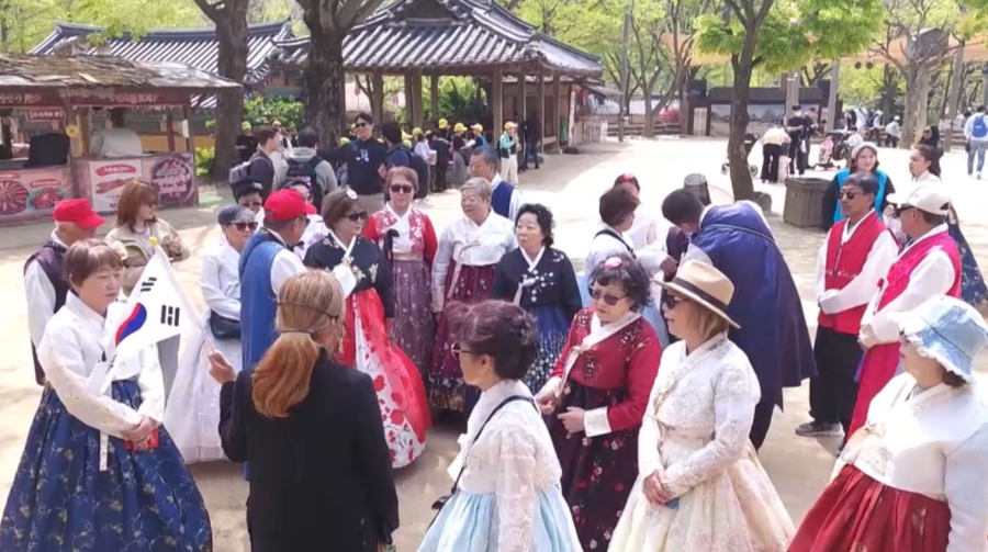 Қазақстандық зейнеткерлер тарихи отанына алғаш рет барды