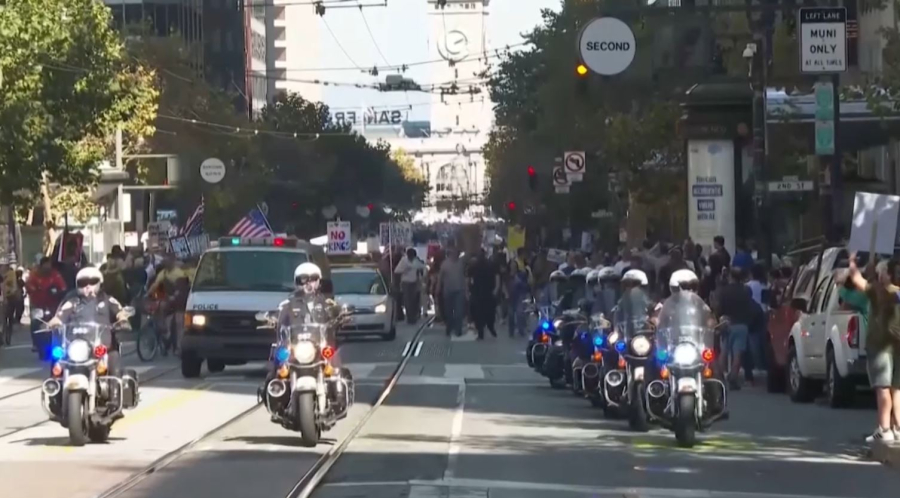 АҚШ-та 7 млн адам шеруге шықты