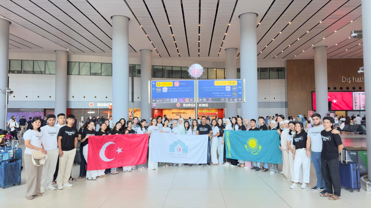 Ахмет Ясауи университетінің 40 студенті Түркияға аттанды