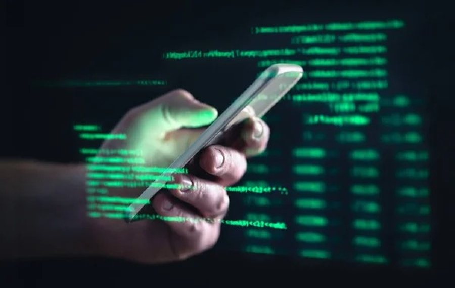 Ақтөбеде дропперлердің көмегімен 120 млн теңге жымқырған топ ұсталды
