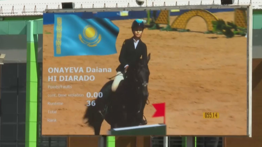 Конкур: Астанадағы жарыста Қазақстан құрамасы топ жарды