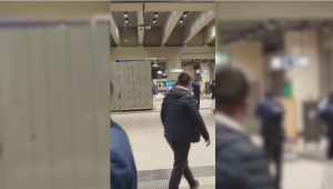 Нападение с ножом на станции метро в Брюсселе: трое раненых