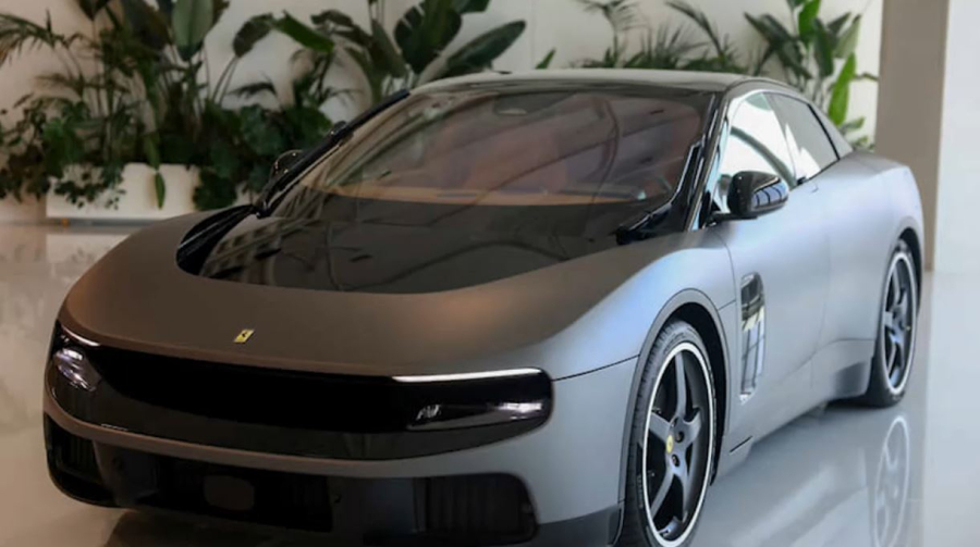 Электрокар Ferrari ушел с молотка за $40 млн