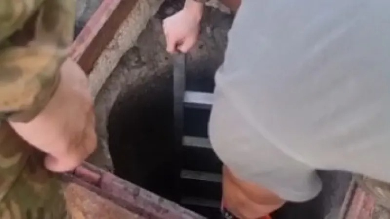 Шахтинскіде екі жұмысшы кәріз шұңқырына құлап кетті