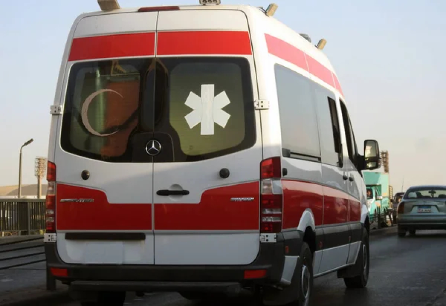 Восемь человек погибли при падении автомобиля в ущелье в Пакистане