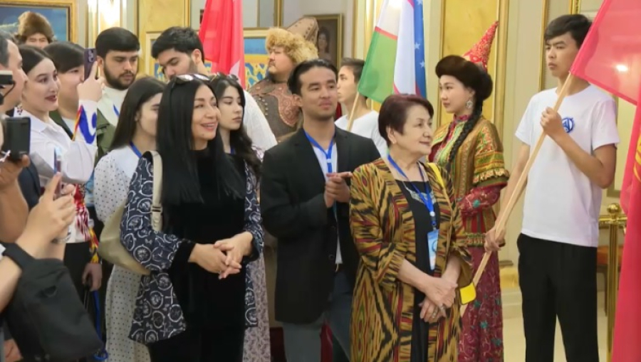 Фестиваль студенческих театров тюркских стран стартовал в Алматы