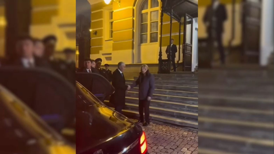 В. Путин Қ. Тоқаевты кездесуден кейін өзі шығарып салды