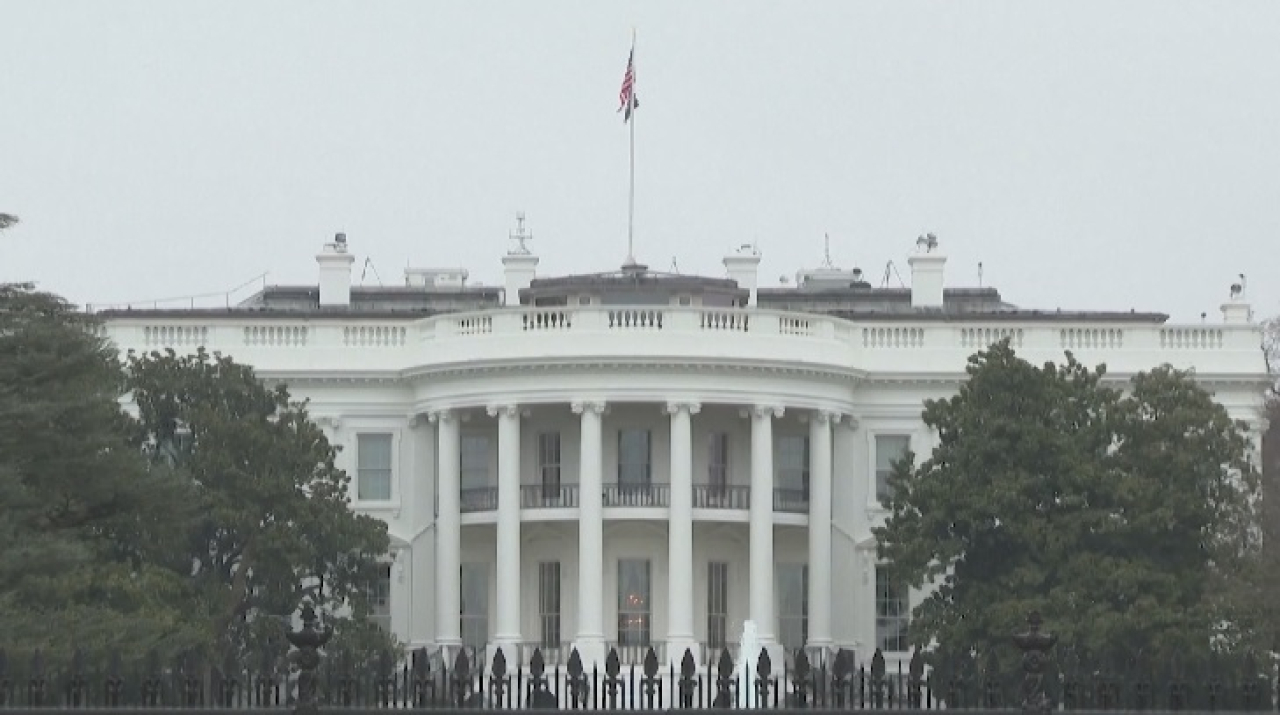 Трамп тарифтен түскен табыстан халыққа үлесін бермек