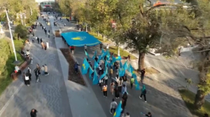 Флешмоб ко Дню Республики организовали в Алматы