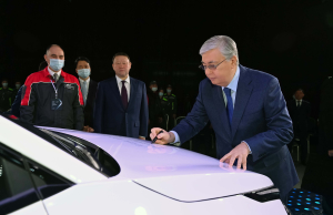 Глава государства запустил производство автомобилей Kia в Костанае