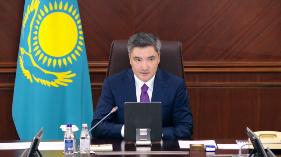 Бектенов призвал министров оперативно принимать решения