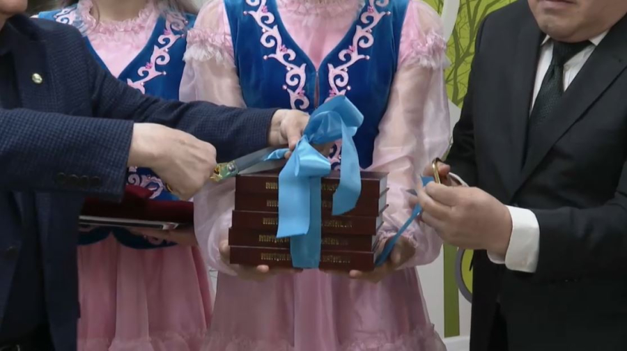 Елордада «Хат жаздым қалам алып қан майданнан» кітабы таныстырылды