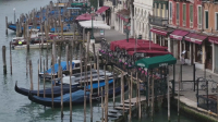 Венецияда тұрғындардан гөрі туристер көбейіп барады