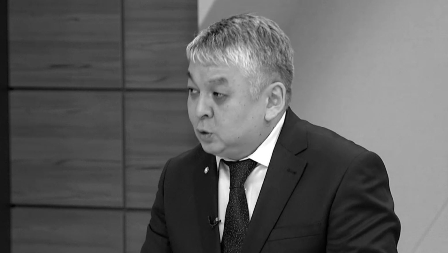 Белгілі журналист Диас Ахметшәріп өмірден озды