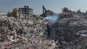 Число погибших при землетрясении в Турции и Сирии продолжает расти