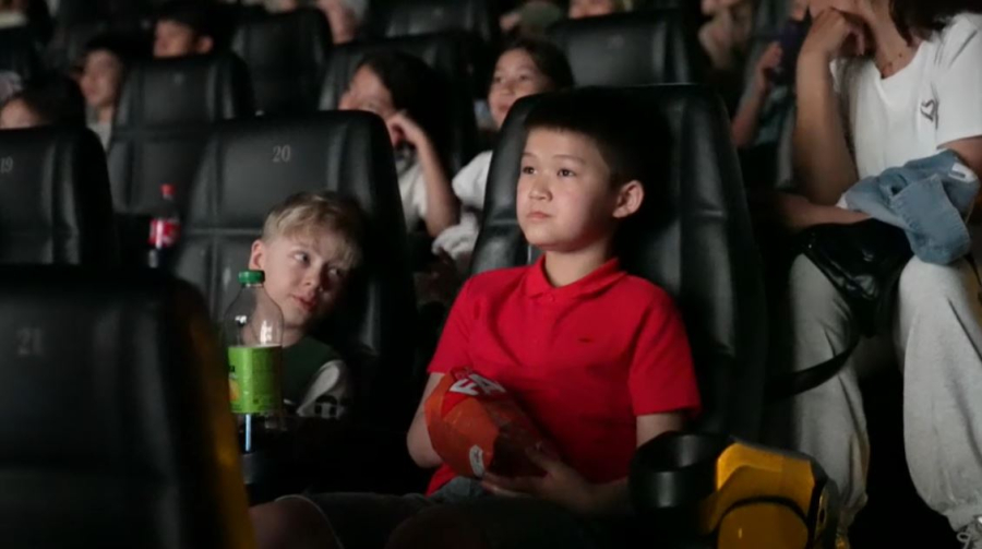 Елордалық бүлдіршіндер «Лило мен Стич» атты мультфильмді тамашалады