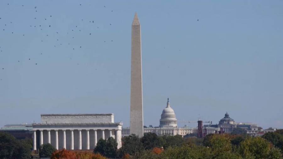 Глава Пентагона отправлял данные о военных операциях в Йемене в групповой чат