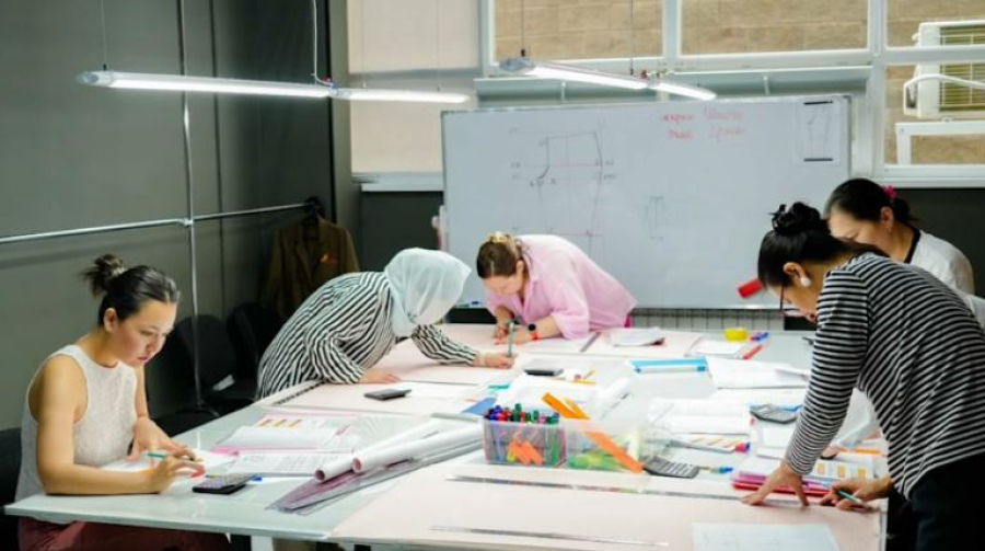 8 тысяч человек обучат новым специальностям в 2025 году по проекту JOLTAP