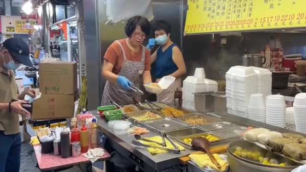 Запрет на одноразовую пластиковую посуду ввели в Гонконге