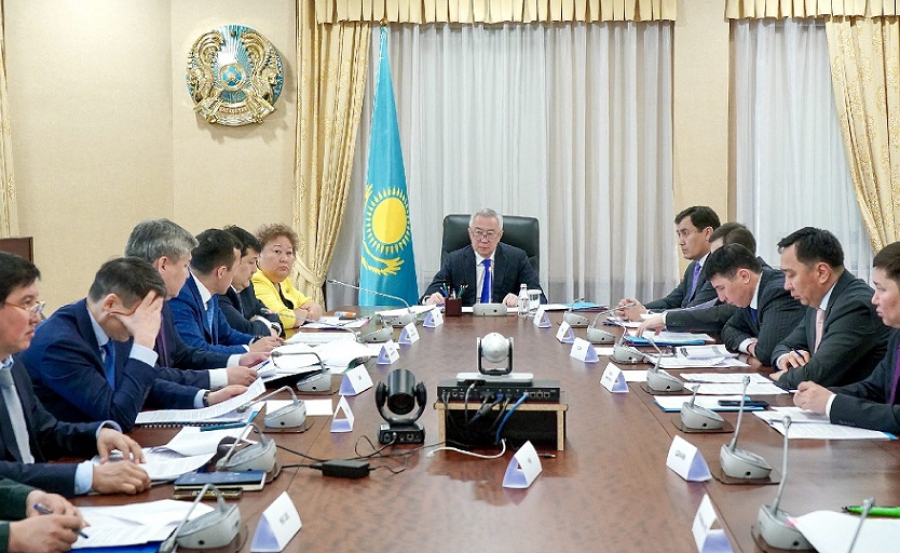 Казахстан продлил запрет на вывоз сжиженного газа