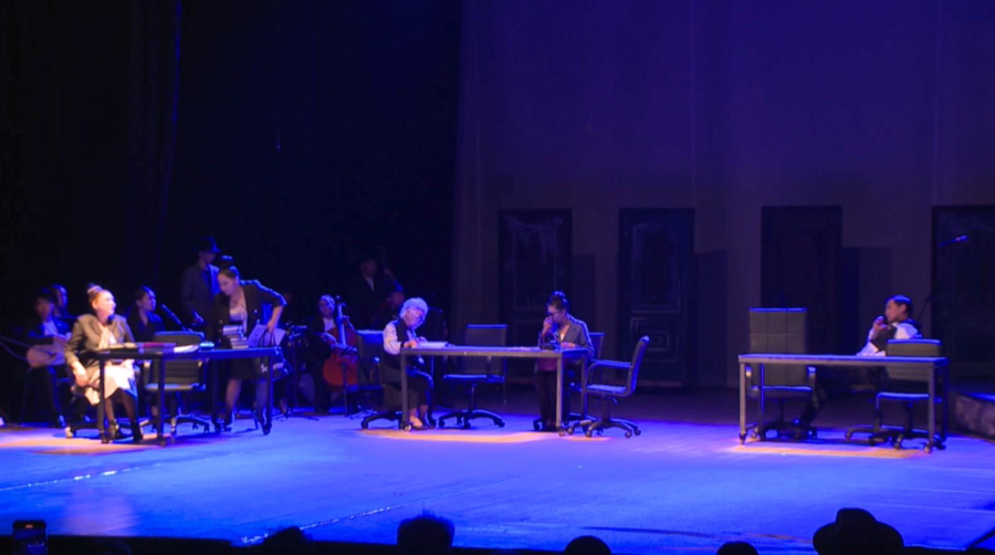 Театр имени Бикен Римовой приехал с гастролями в Алматы