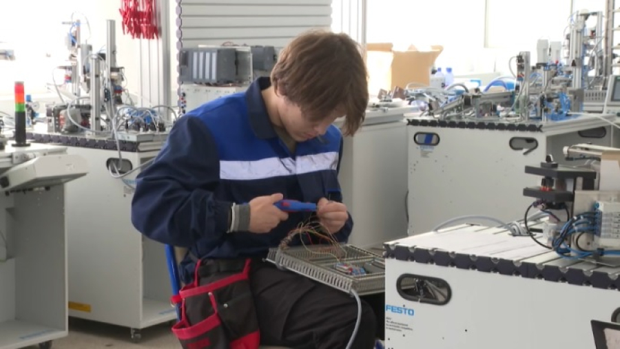 В Казахстане повышен престиж рабочих профессий