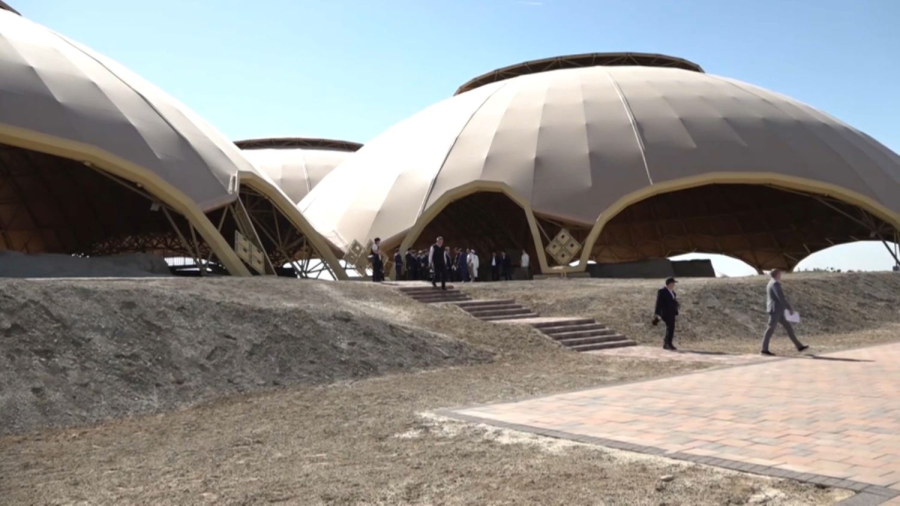 Түркістанда он мыңға жуық жәдігер табылды