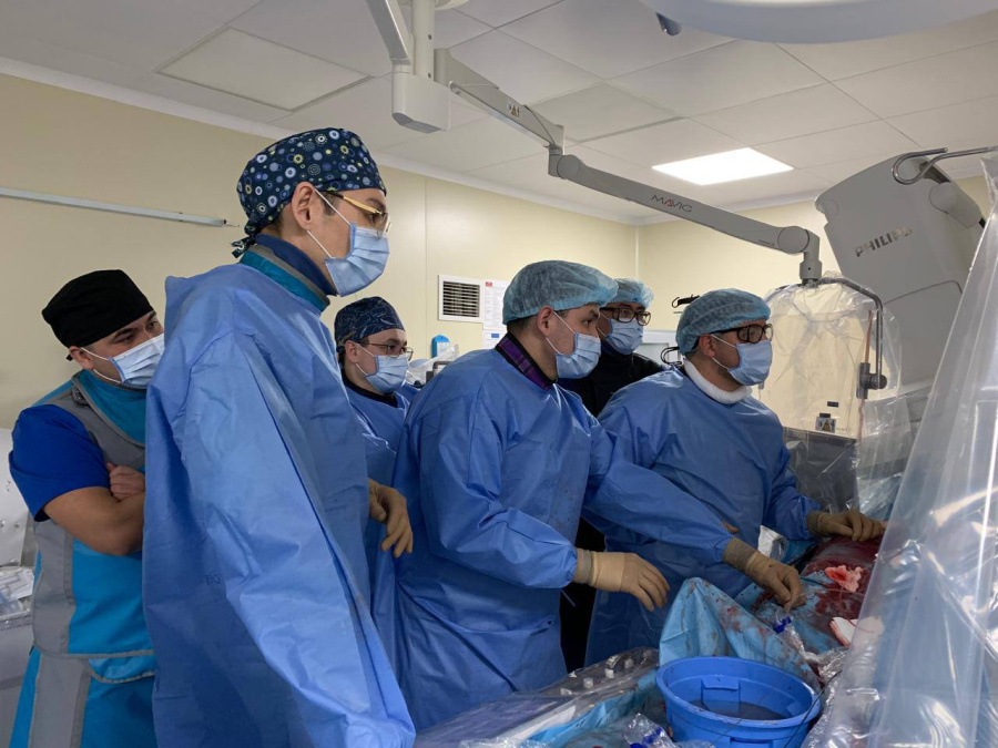 Уникальный случай: 71-летней пациентке имплантировали сердечный клапан после 7 лет гемодиализа