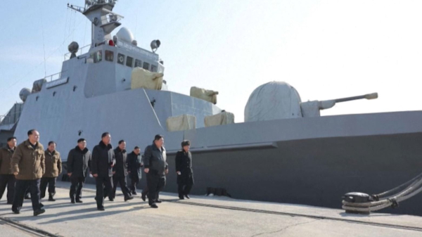 Ким Чен Ын соғыс кемелерін шығаруды тапсырды