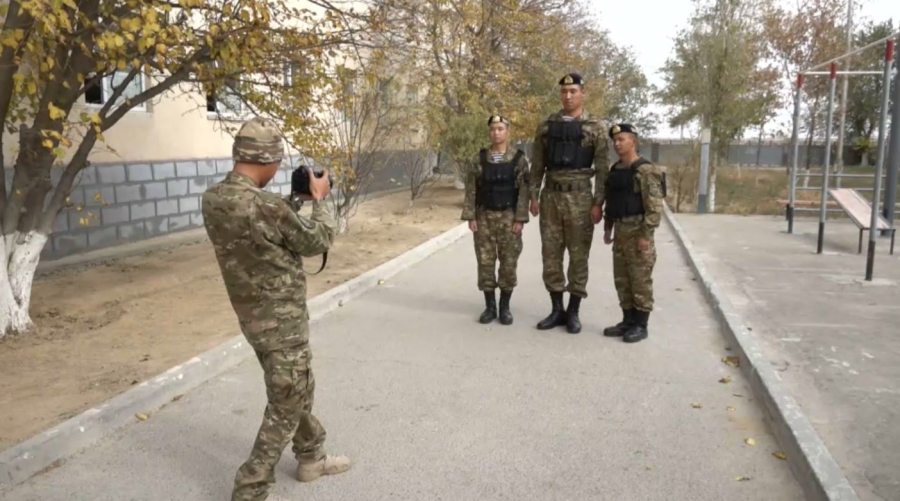 Әскердегі ең бойшаң сарбаз