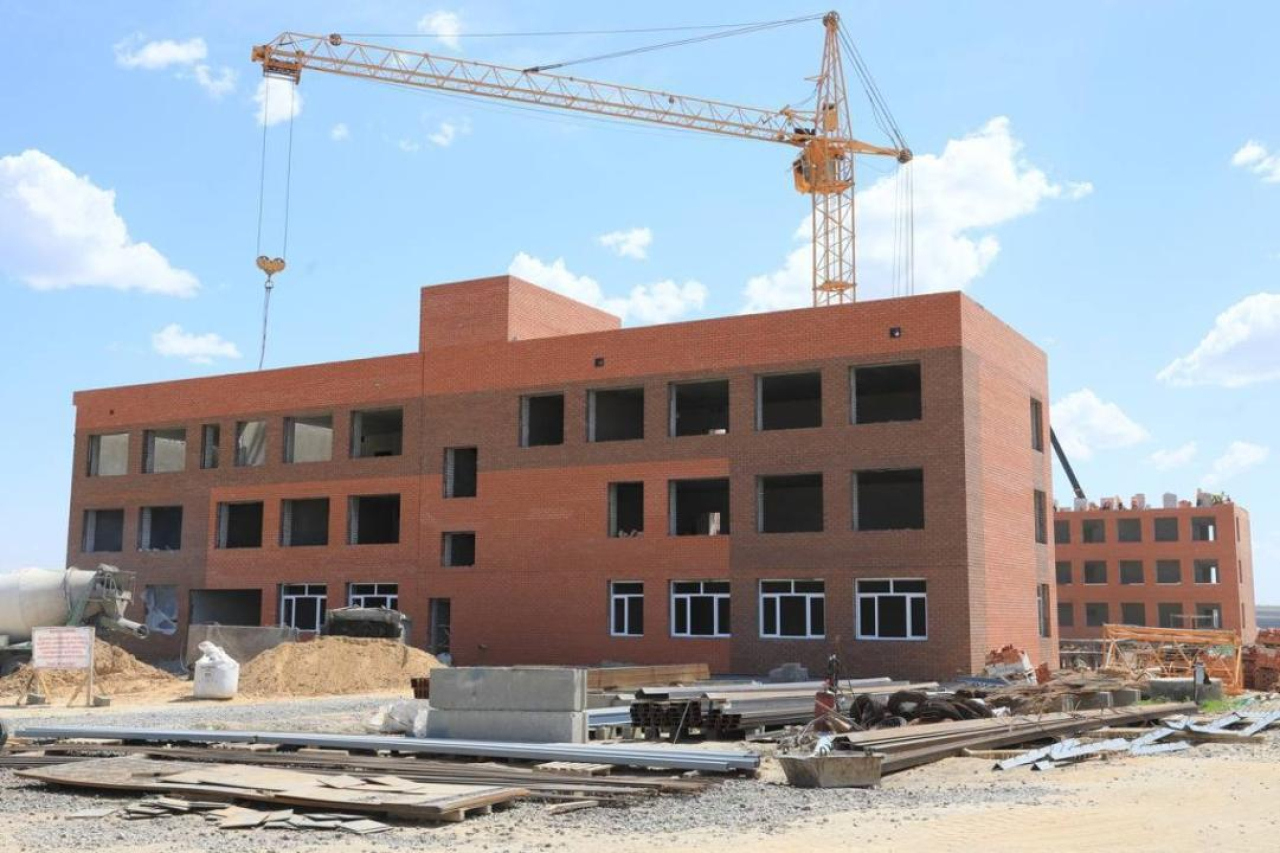 В Актюбинской области набирает темпы строительство социальных объектов