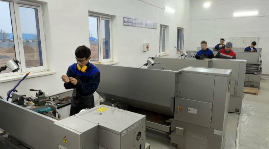 Токарей не хватает в Атырауской области