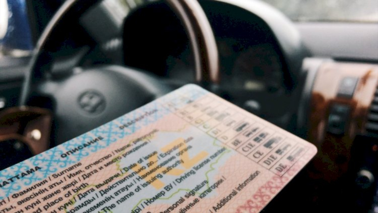 Қазақстанның жүргізуші куәлігі енді Дубайда  да жарамды