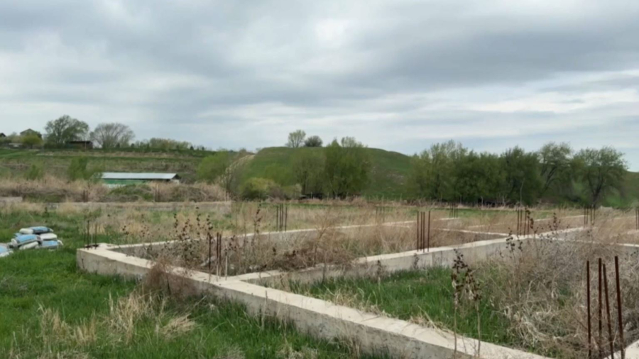 Қаскелеңдегі заңсыз құрылыс: 100-ден астам салымшы зардап шекті