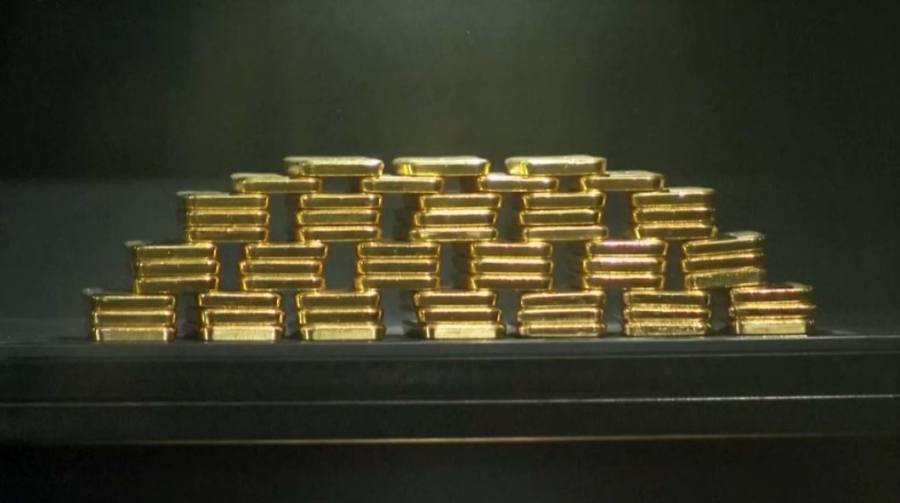 Цены на золото и серебро сохраняют стабильность