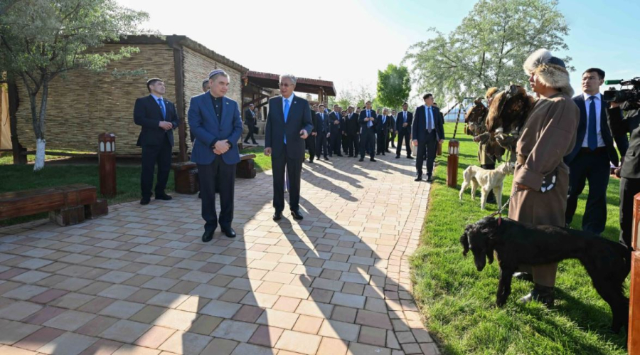 Қ. Тоқаев пен Г. Бердімұхамедов «Этноауыл» кешеніне барды