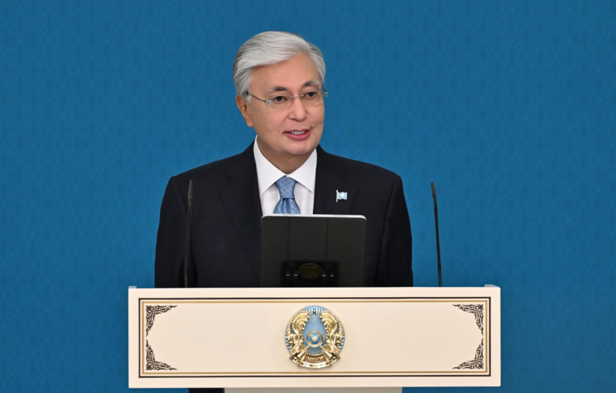 Президент халықаралық пән олимпиадалары жеңімпаздарын марапаттады