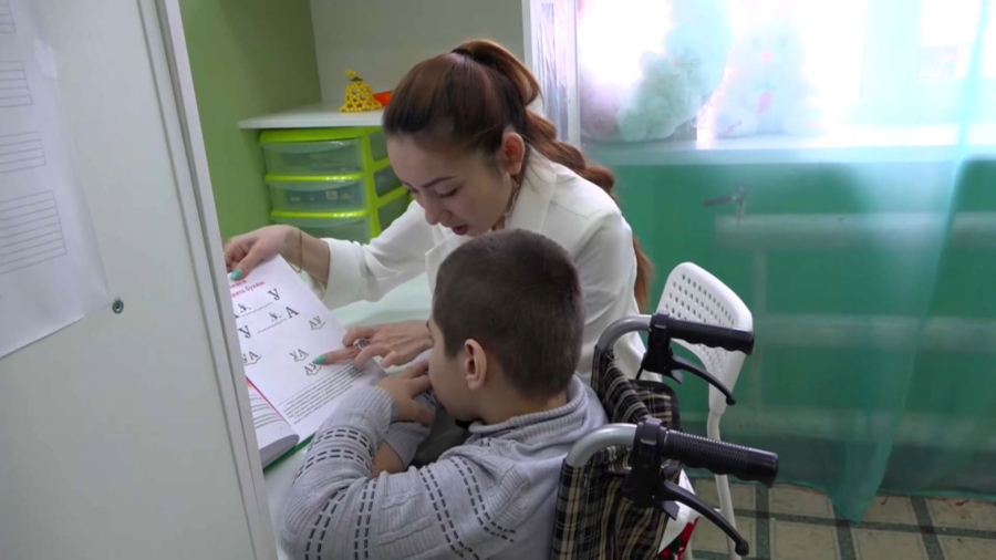 Аутизм ер балаларға қарағанда қыздарда жиі кездеседі