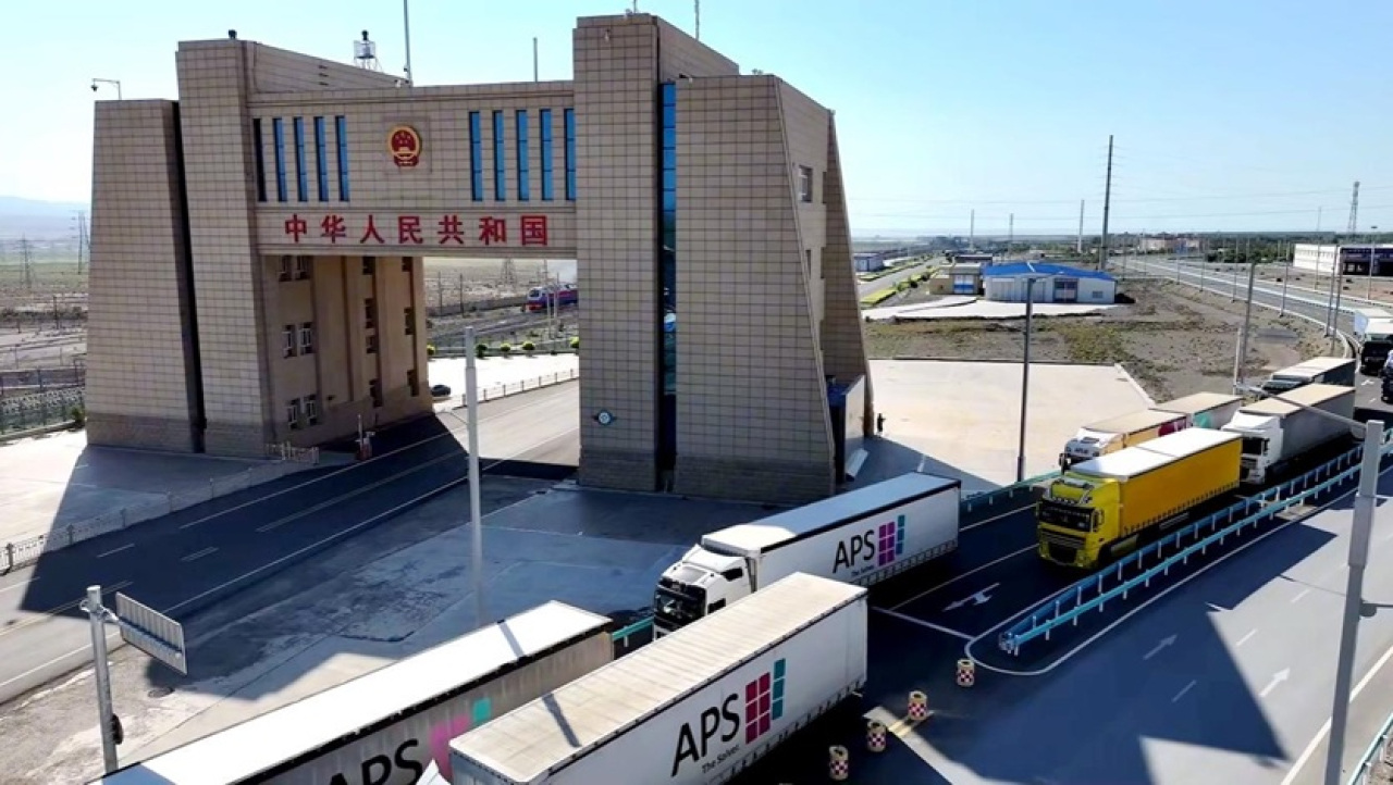 Алашанькоу – более 16 млн тонн грузов за полгода