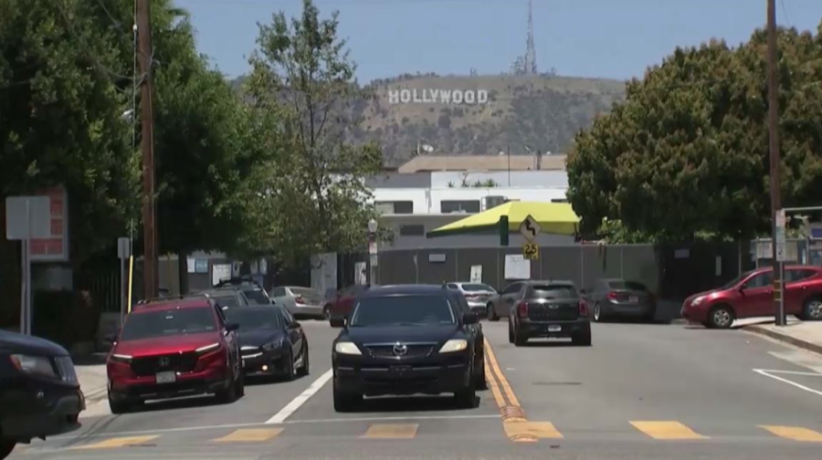 АҚШ студенттік виза алу кезіндегі әңгімелесуді тоқтатты