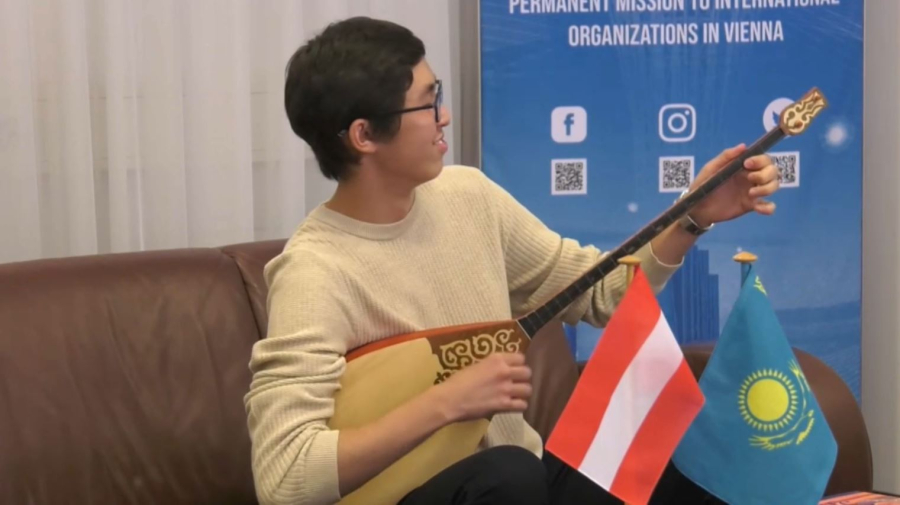 Австрияда қазақстандық студенттер флешмоб ұйымдастырды