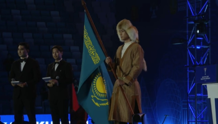 В Астане стартовал чемпионат Азии по тяжелой атлетике