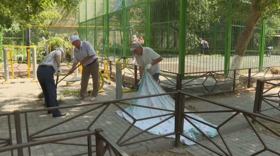 Масштабная уборка в рамках программы «Таза Қазақстан» прошла в Шымкенте